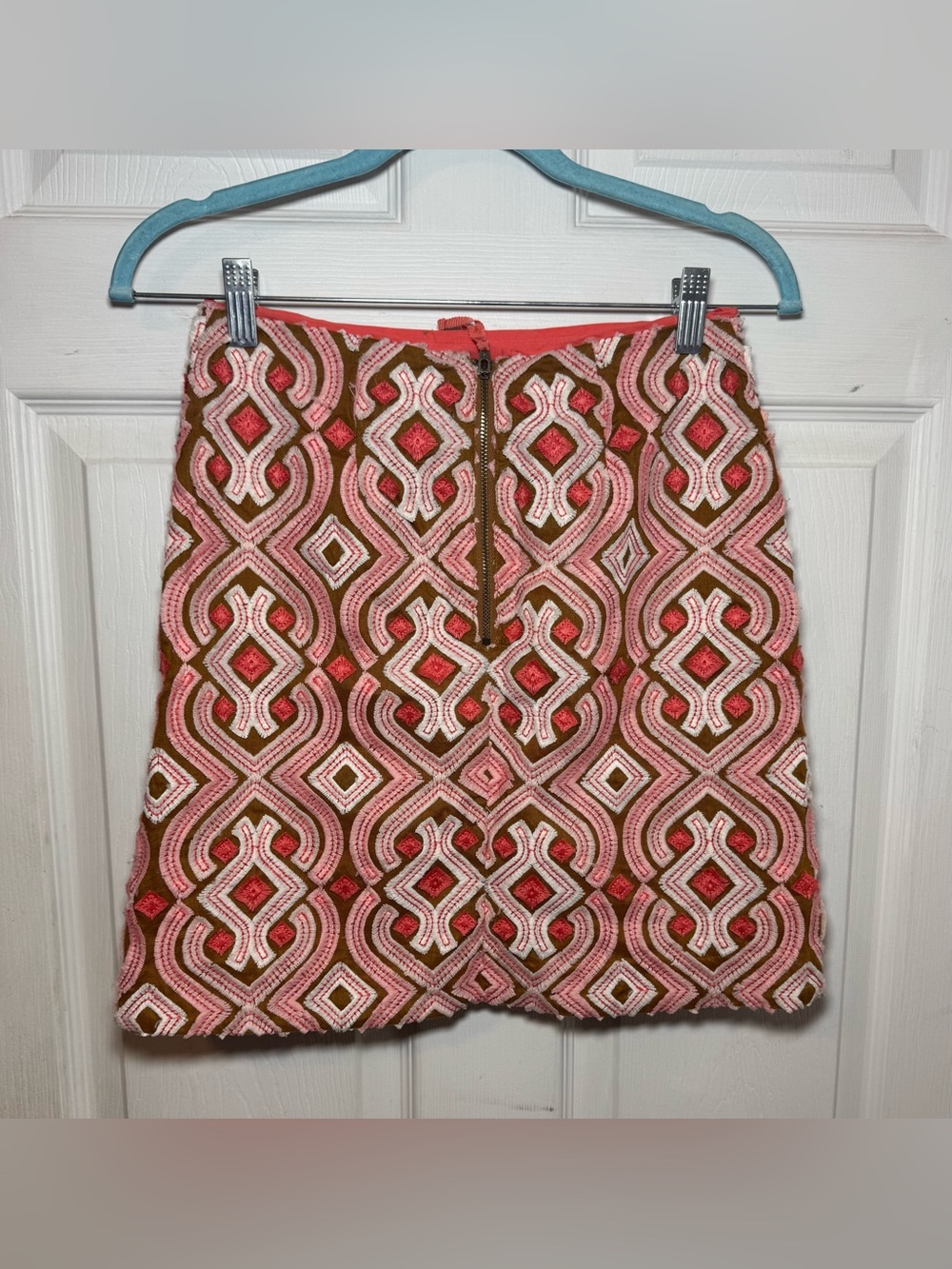 By Anthropologie Slim Mini Skirt Linen Apricot Tan Embroidered Women’s Size 2 - Picture 10 of 14